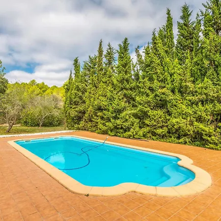 Holiday home Awesome In With Wifi